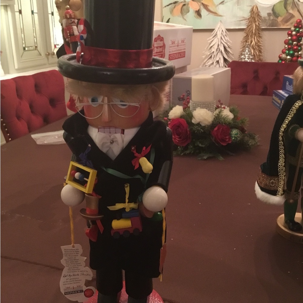 Steinbach Signed “Carnival Chief” German Nutcracker! Colorful & Very Collectibl